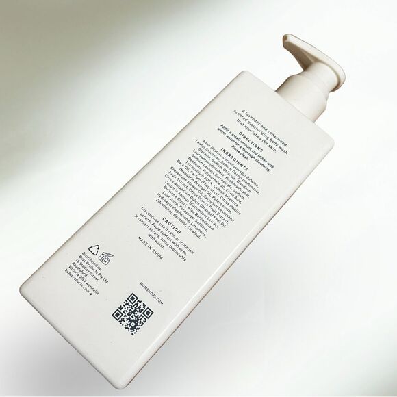 THE COSMOPOLITAN Hotel of LAS VEGAS - YOU CLEAN UP NICELY Moisturizing Body Wash - Picture 4 of 7